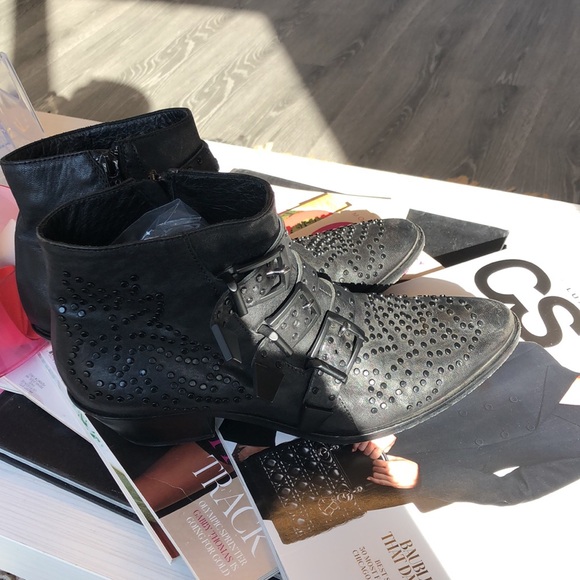 L’Idea by Lori Leather Gold Studded Ankle Boots Black size 38 - Picture 2 of 5